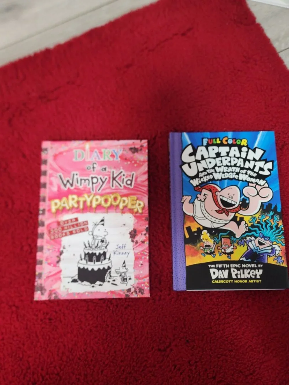 Diary of a Wimpy Kid & Captain Underpants Kids Book Bundle – 2 Books
